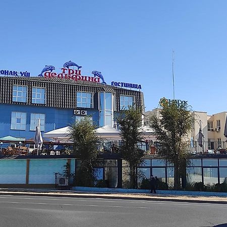 Three Dolphins Hotel Aktau  Extérieur photo